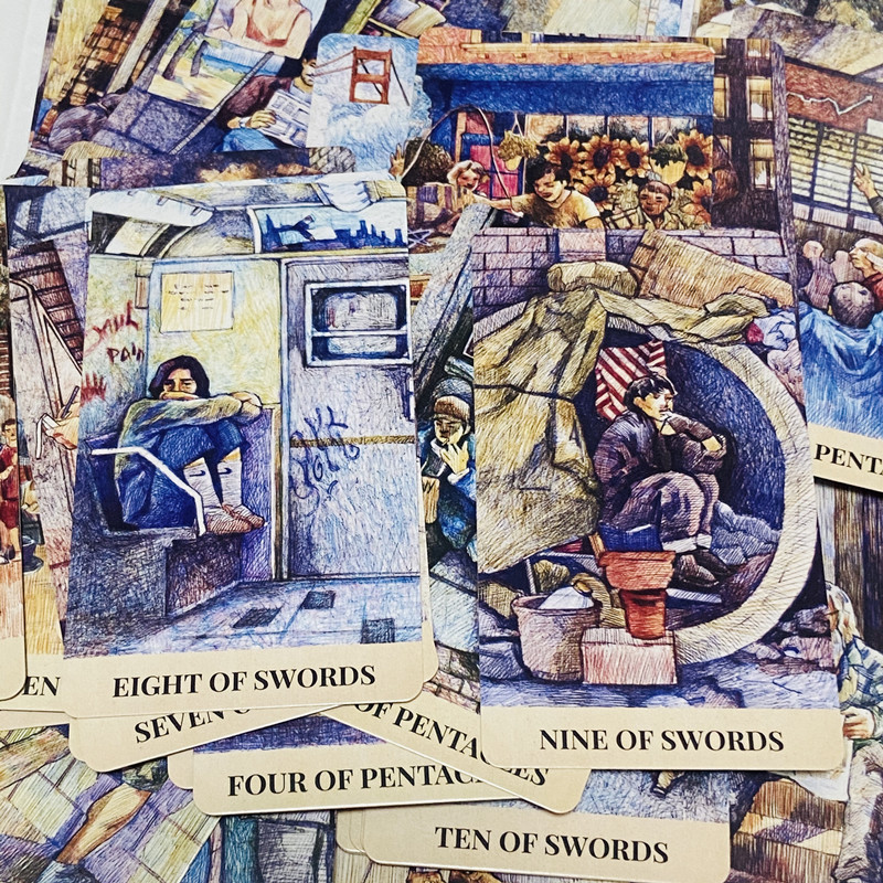 Cartas de Tarot City Labyrinth - Tarot Deck With Guidebook avaliação e preço