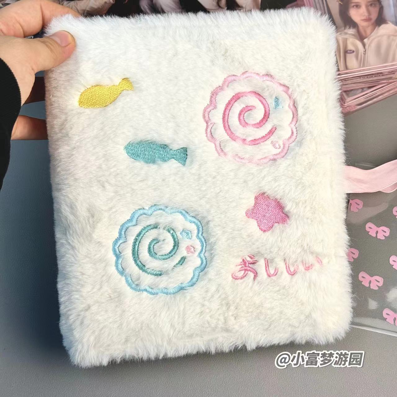 Cute Plush Fish Card Book, A5  - Kpop Photo Card Binder 3 Inch avaliação e preço